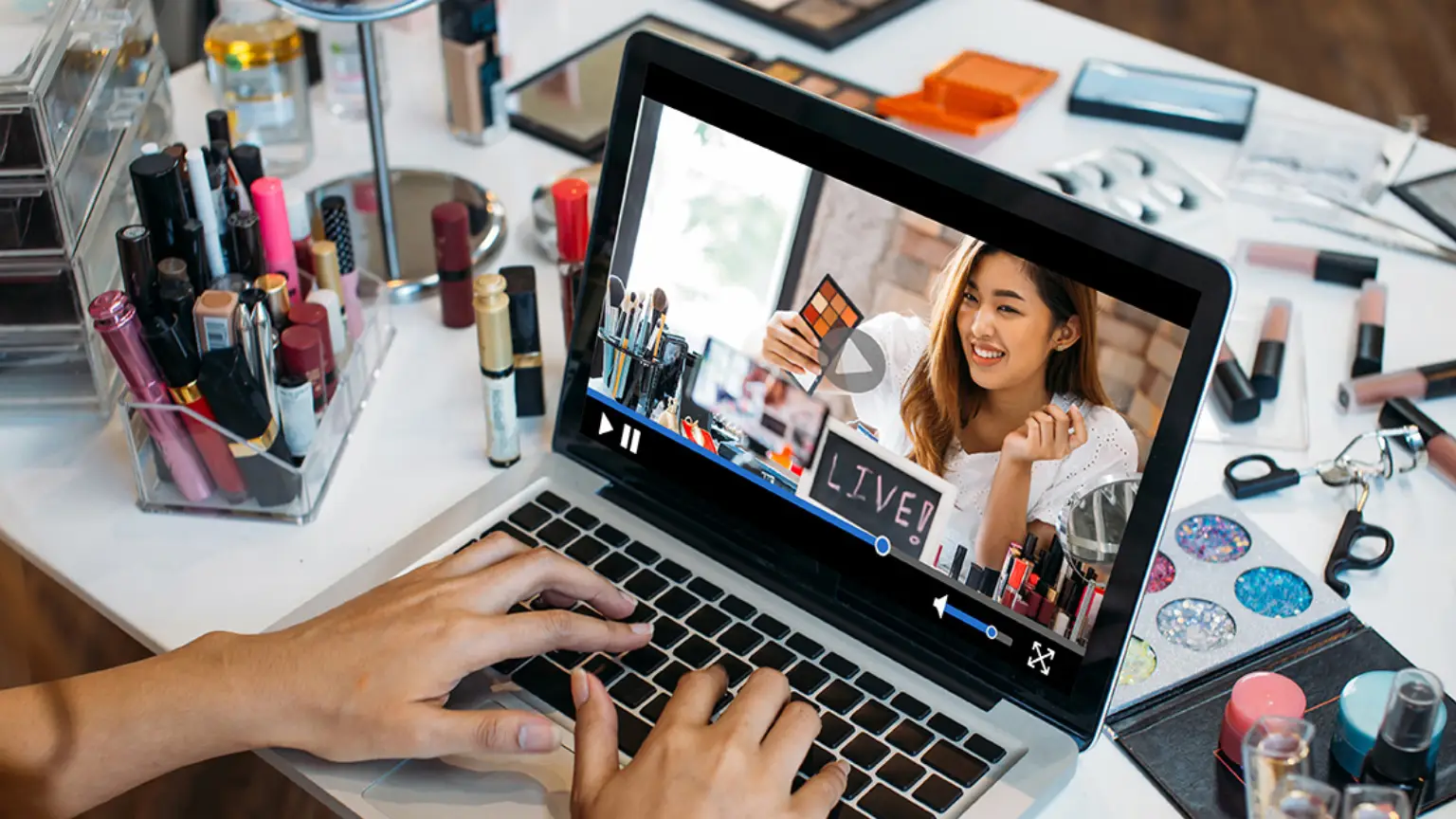 Read more about the article How to Choose the Right Influencers for Your Niche
